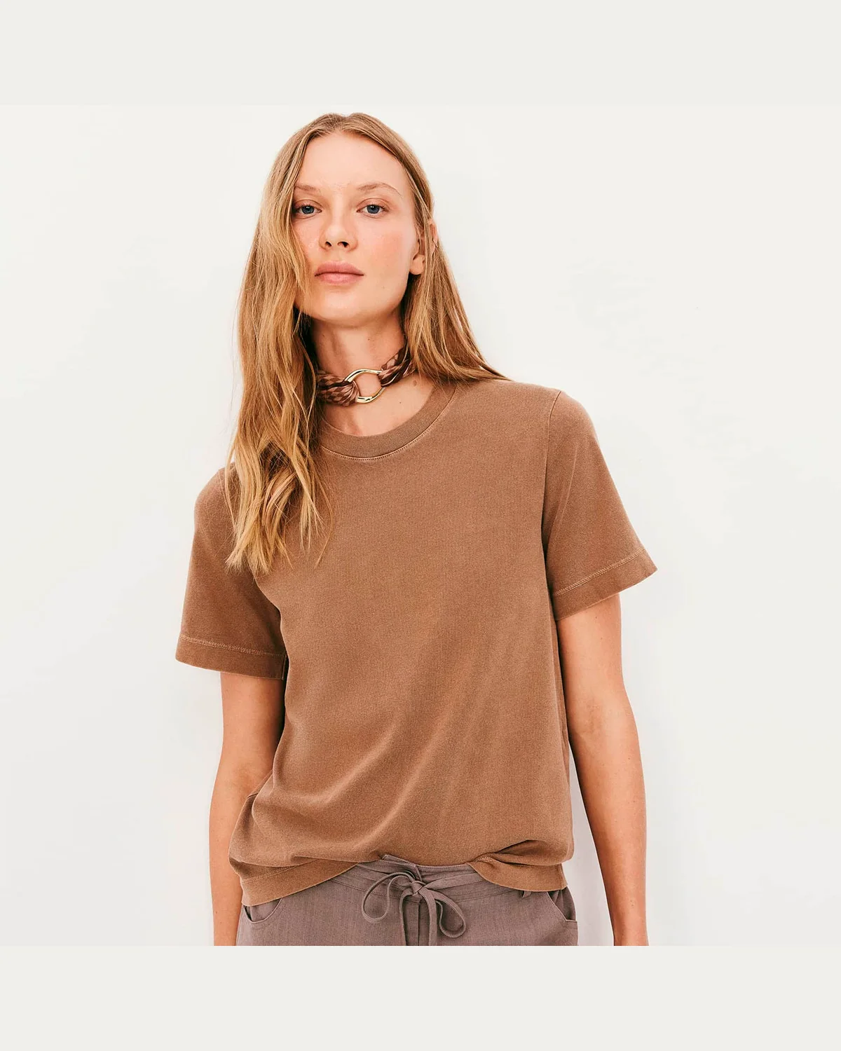 Hering camiseta basica feminina estonada soft 4h1n — MARROM (foto 1)