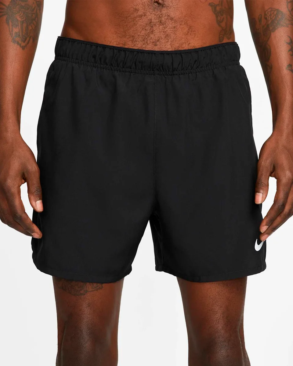 Nike shorts challenger dri-fit masculino — PRETO (foto 1)