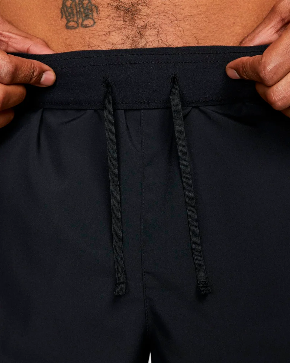 Nike short nk df challenger 7ul masc — PRETO (foto 3)