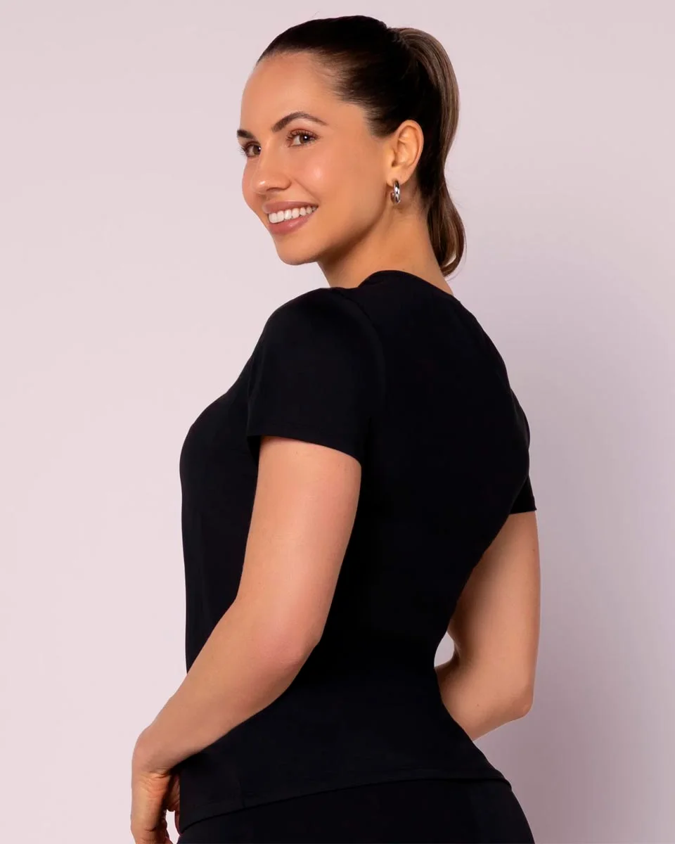 Selene camiseta com recorte lateral e bolso - fitness (foto 4)