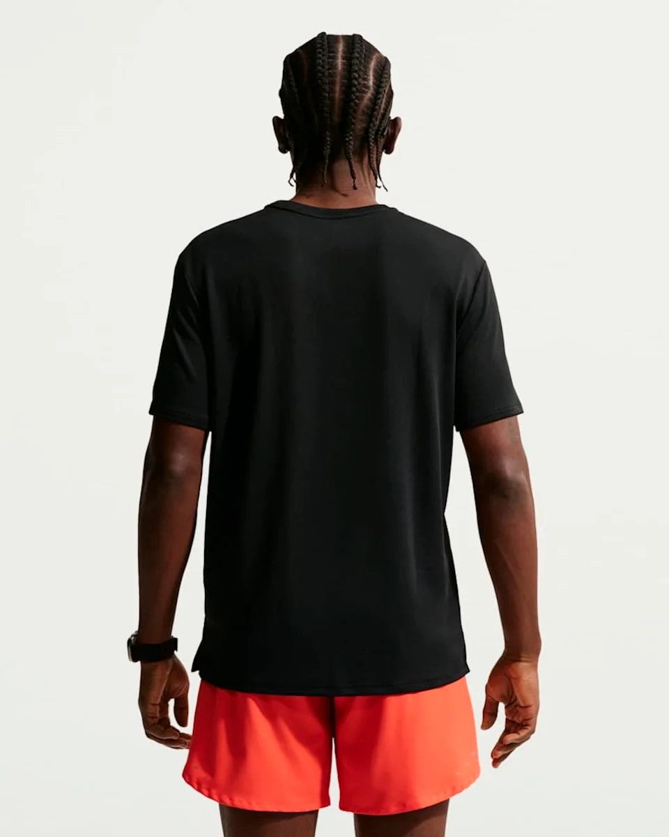 Nike camiseta drifit uv miler if2082-010 — PRETO (foto 2)